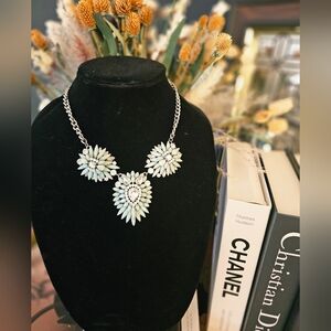 Natasha Gorgeous Necklace. 📿